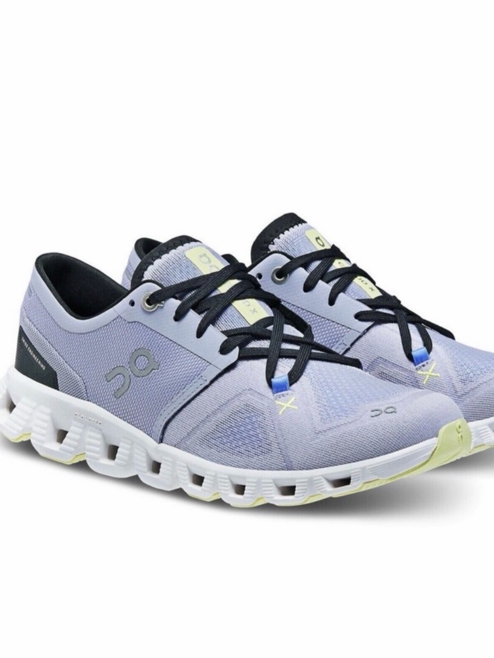On Running Womens cloud x 3 nimbus/cloud